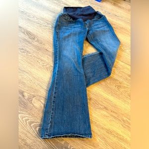 Maternity boot cut jeans size 6